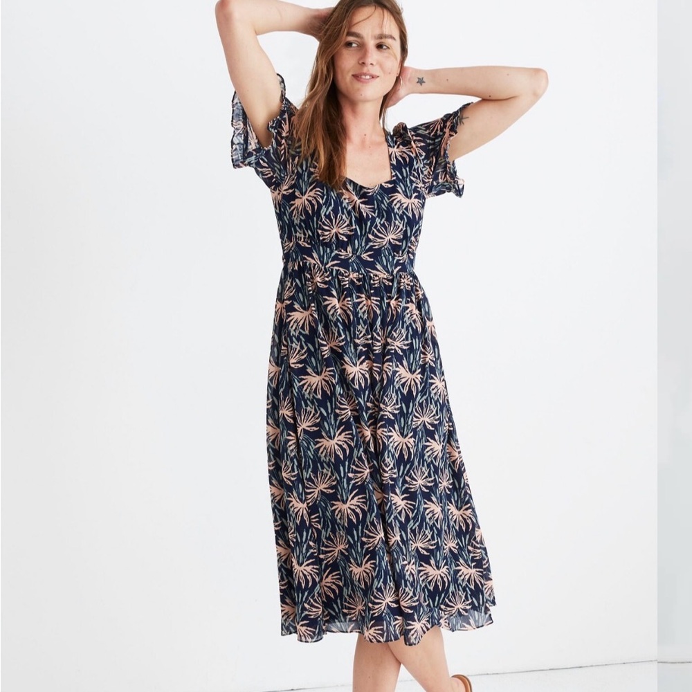 Madewell Ruffle-Sleeve Midi Dress in Oasis Palms Ikat Cattails Nightfall Medium